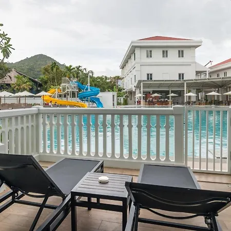 Centara Ao Nang Beach Resort & Spa Krabi מראה חיצוני תמונה